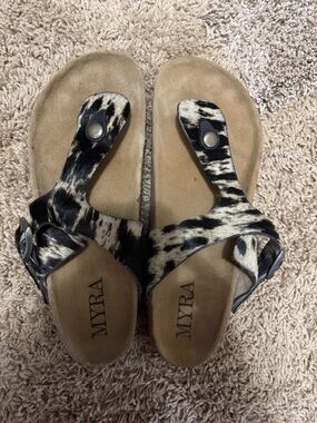 Blackstone Black and White Cowhide-Pattern Toe-Post Sandals
